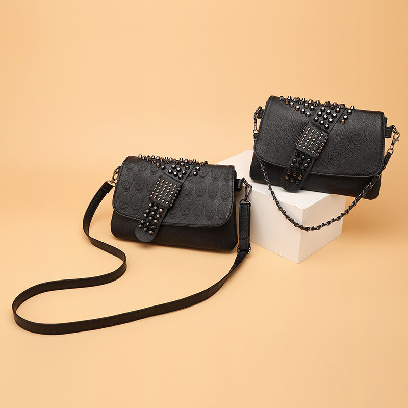 Women's Chain Rivet Embossed Black Skull For Shoulder Bags