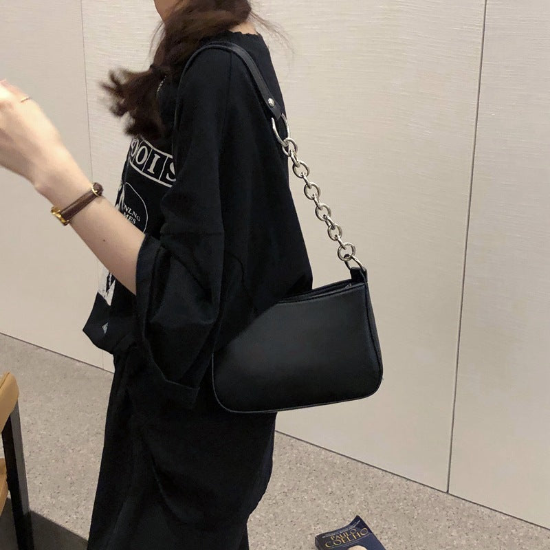 Women's Fried Fire Black Panel Underarm Baguette Crossbody Bags
