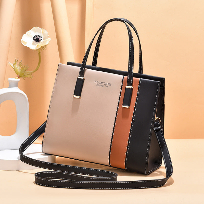 Women's Contrast Color Western Style Large Capacity Shoulder Bags