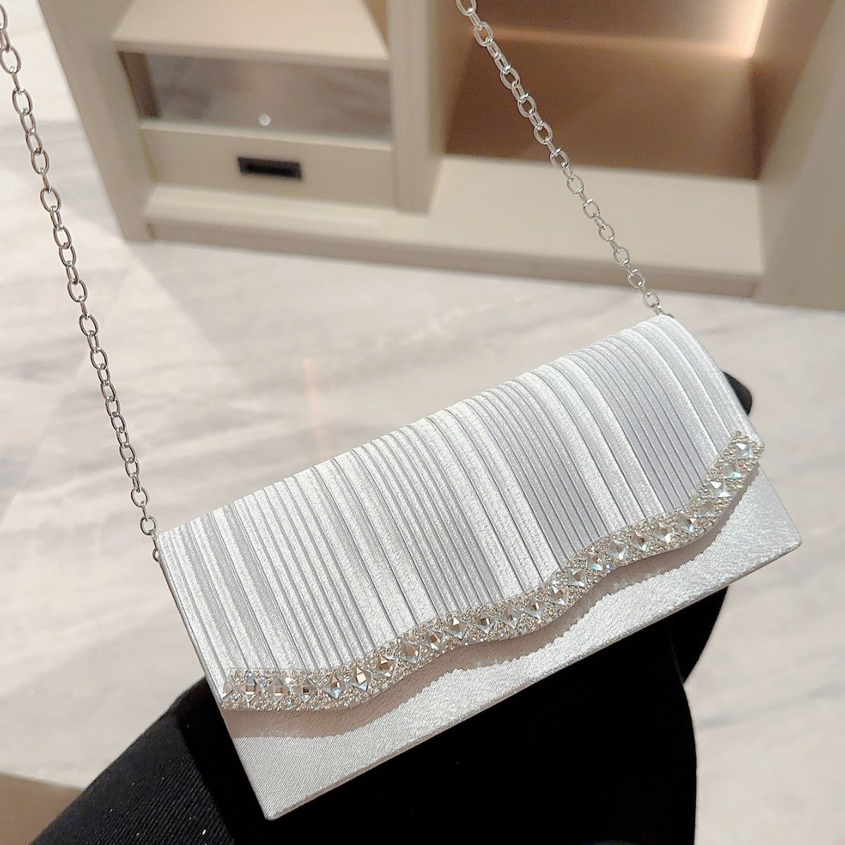 Fashion Dinner Diamond Clutch Flip Party Evening Bags