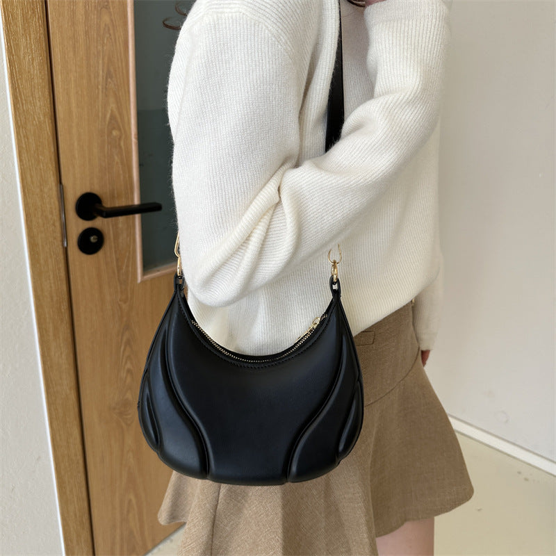 Women's Leather Autumn Underarm Tide Design Baseball Shoulder Bags