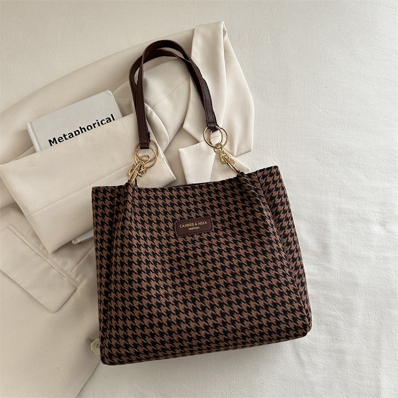 Women's Large Capacity Underarm Fashion Trendy Commuter Tote Bags