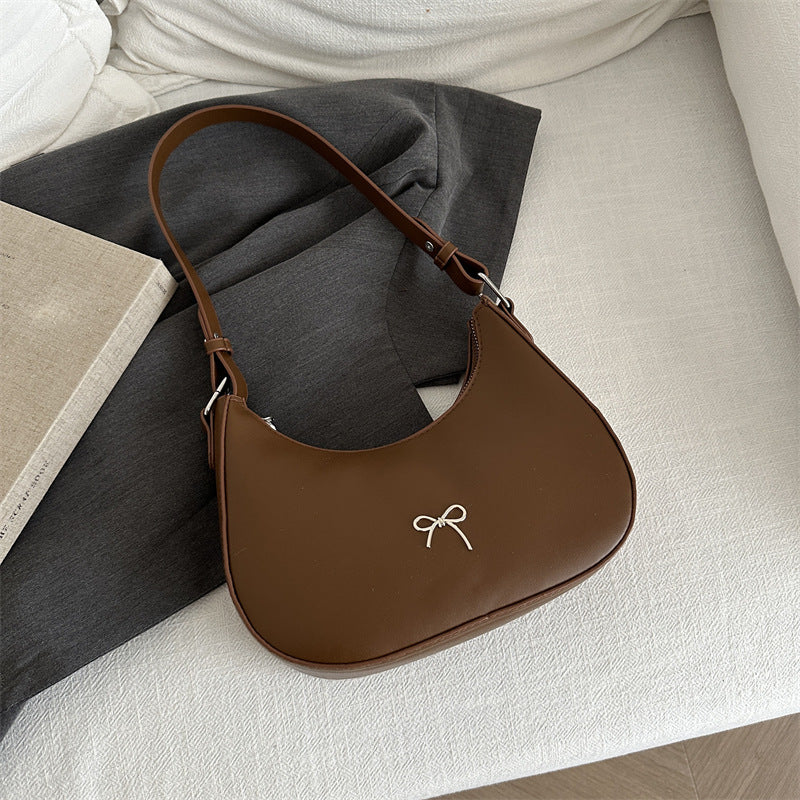 Women's High-grade Underarm Autumn Fashion Design Baguette Bags