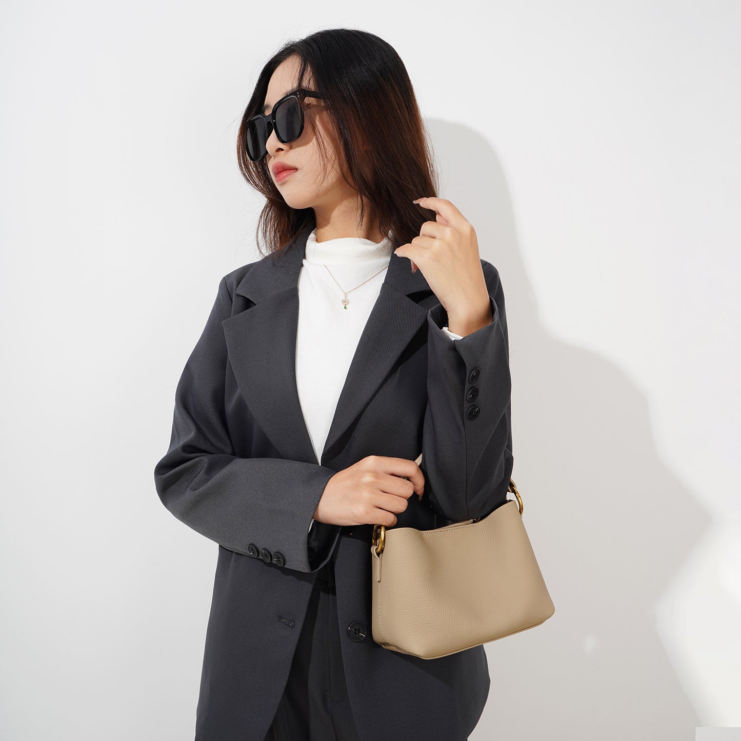 Women's First Layer Cowhide Soft Portable Vegetable Crossbody Bags
