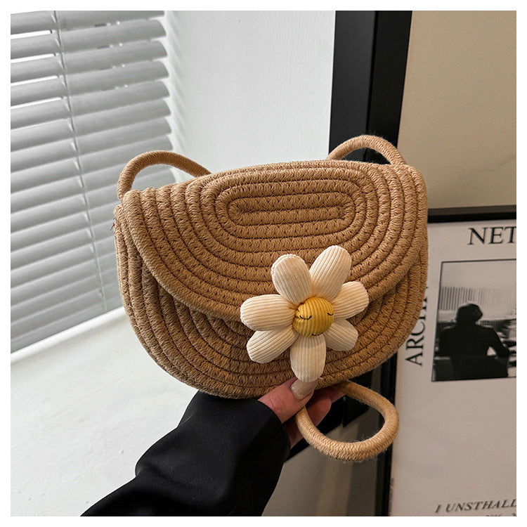 Women's Attractive High-grade Woven Saddle Fashion Crossbody Bags