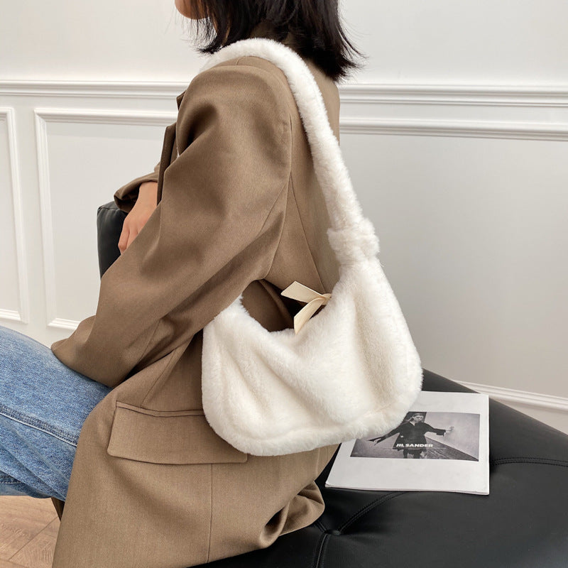 Women's Furry Popular Underarm Tide Winter Western Armpit Bags