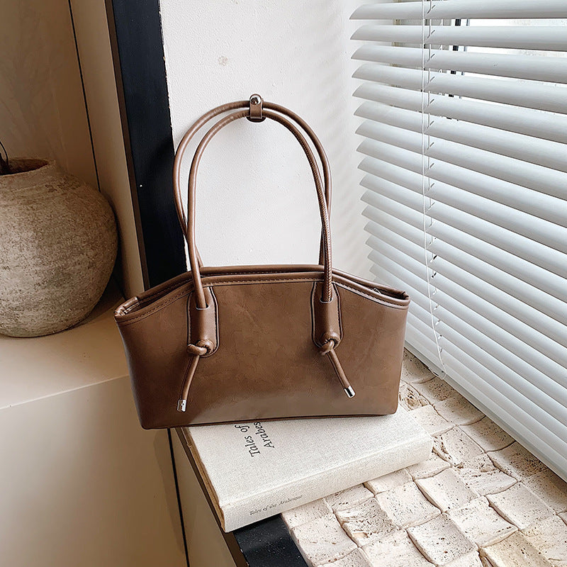 Women's Retro Large Capacity Commuter Fashionable Simple Bags