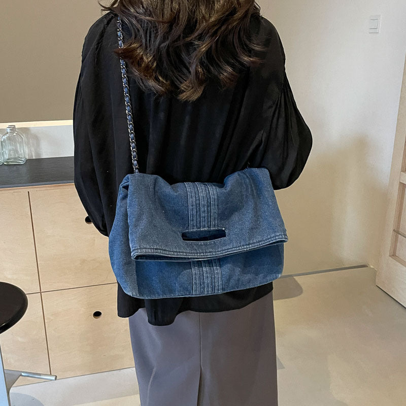 Women's Retro Style Denim Chain One Commuter Handbags