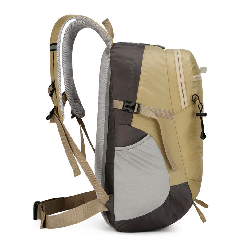 Comfortable Hiking Large Capacity Waterproof Nylon Mountaineering Backpacks