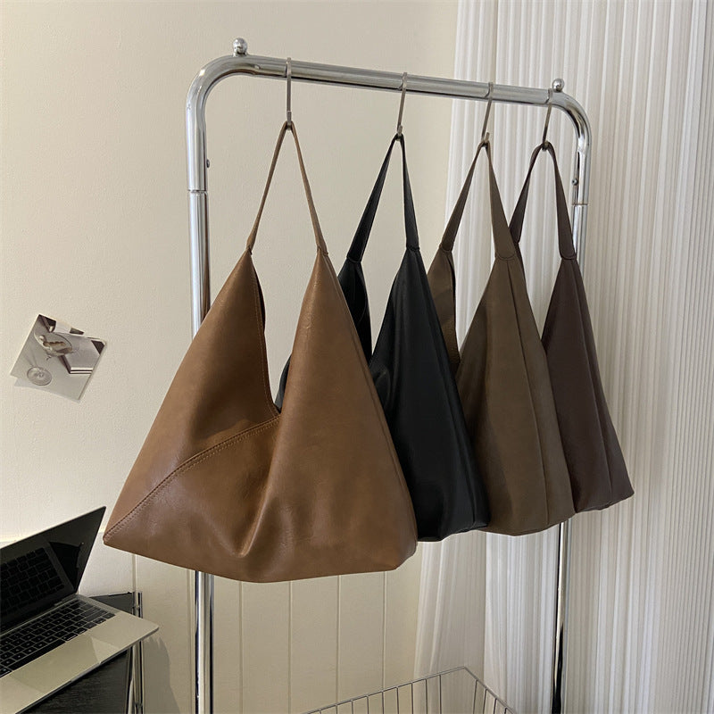 Women's Soft Leather Retro Fashion Large Capacity Armpit Bags