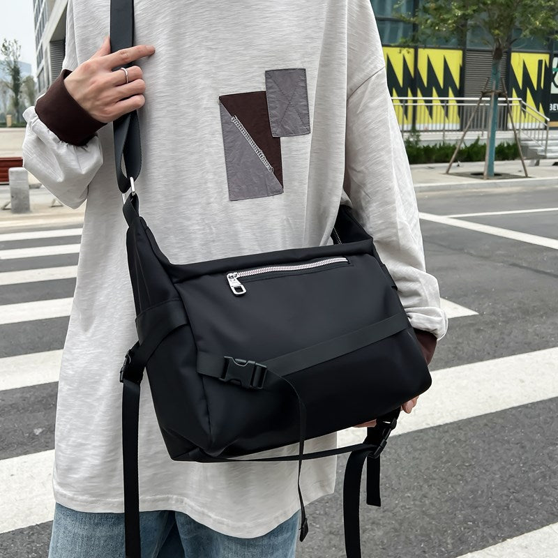 Women's & Men's & Nylon Unisex Large Capacity Trendy Men's Messenger Bags
