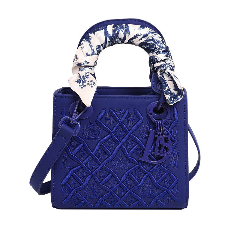 Women's Embroidered Rhombus Diana High-grade Versatile Fashion Handbags