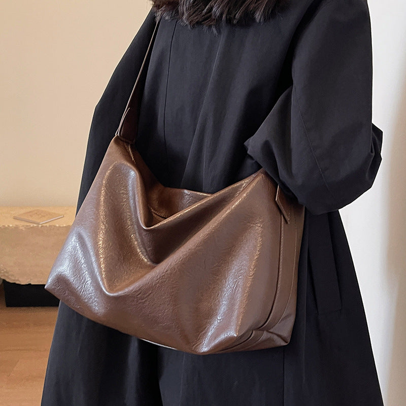 Women's Large Capacity Retro Simple Texture Commuter Shoulder Bags