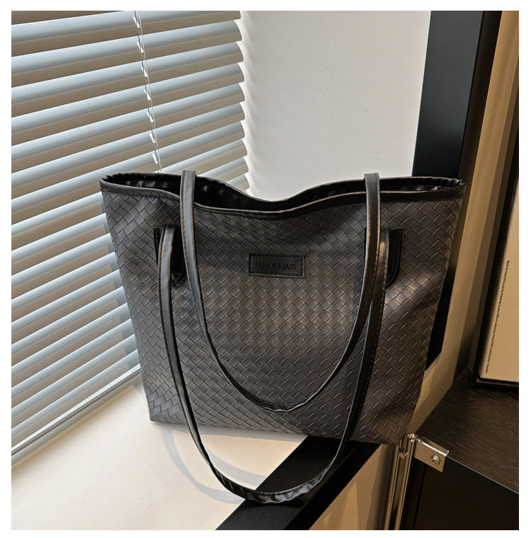 Women's Fashionable Plaid Large Capacity Commuter Underarm Tote Bags
