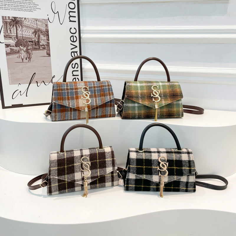 Women's Plaid Tassel Winter Simple Fashionable Western Shoulder Bags