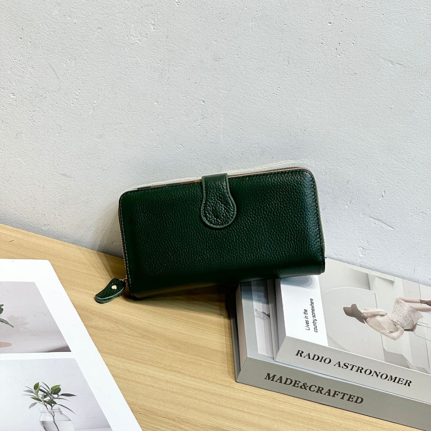 Women's First Layer Cowhide Leather Long Litchi Ladies Wallets