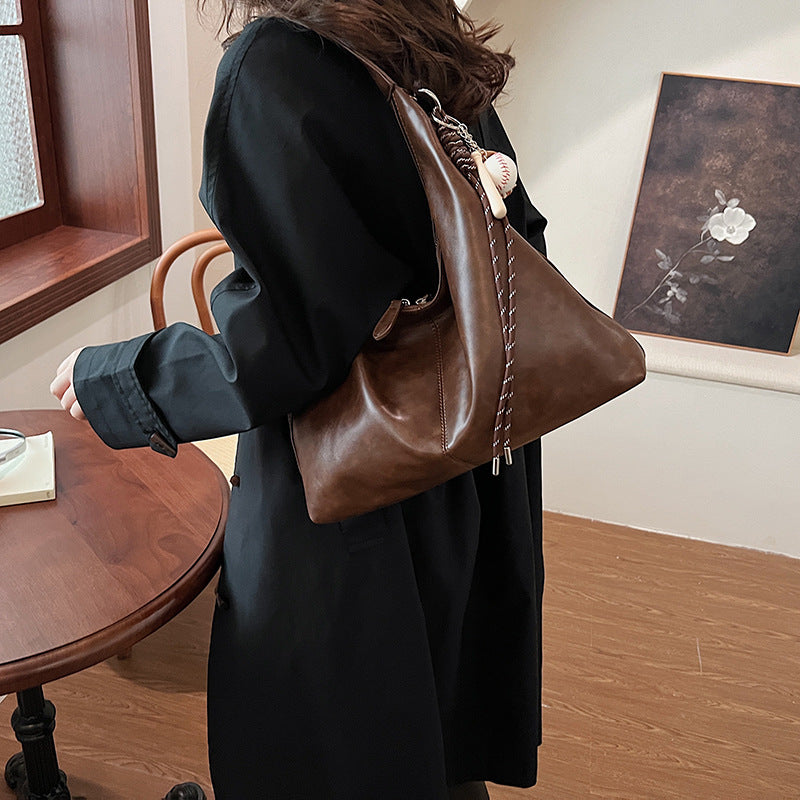 Women's Large Capacity Commuter Retro One Shopping Shoulder Bags