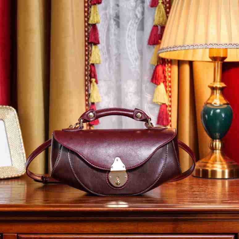 Women's Trendy Retro Boat Smooth Minority Bags