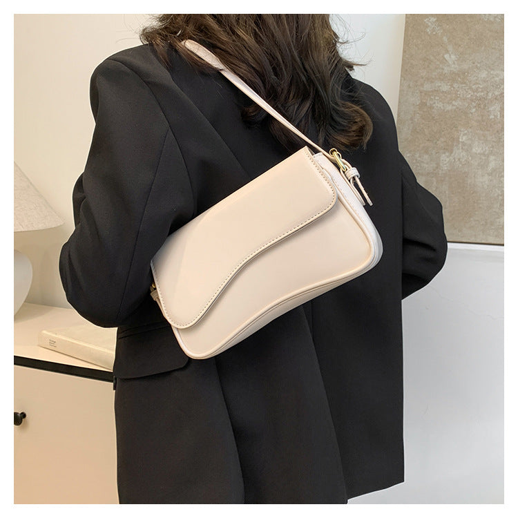 Women's Flip Magnetic Snap Commuting Fashion Simple Underarm Shoulder Bags