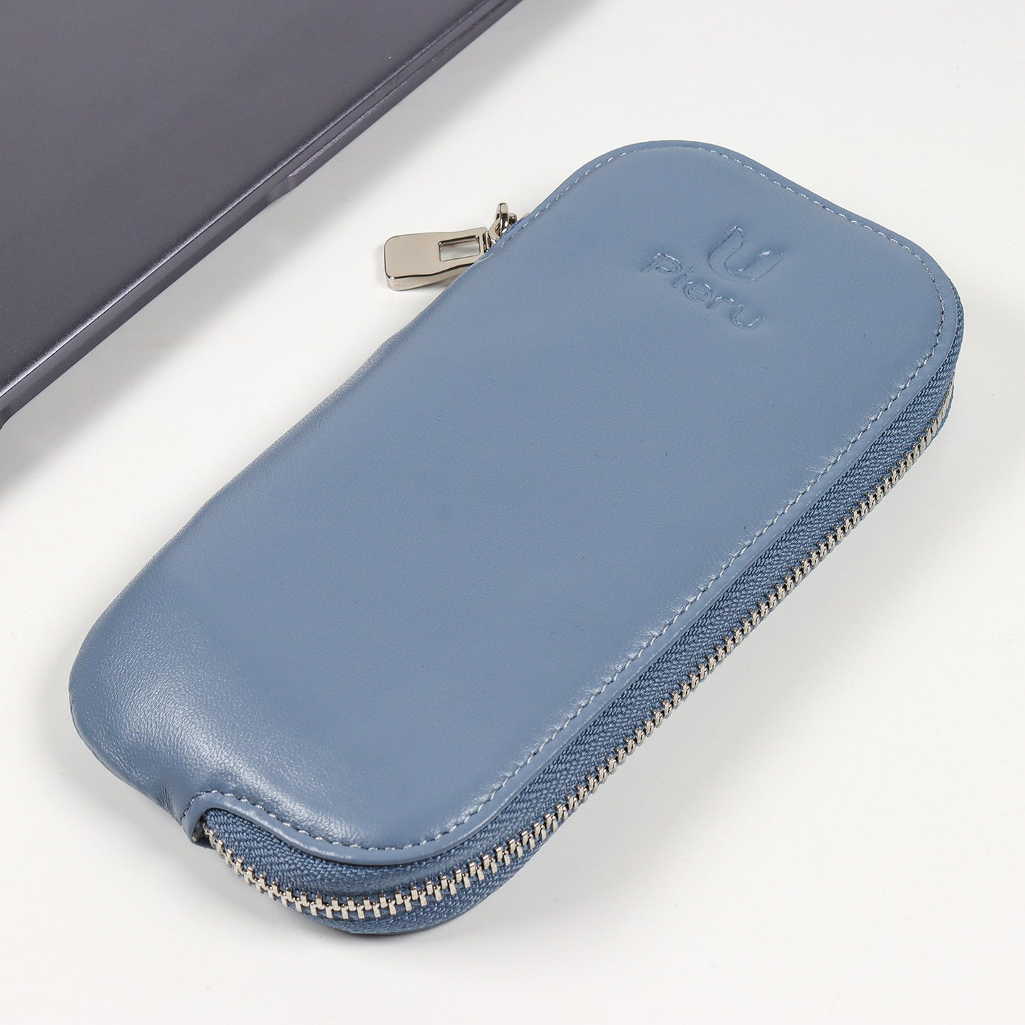Women's Top Layer Leather Simple Zipper Mobile Phone Bags