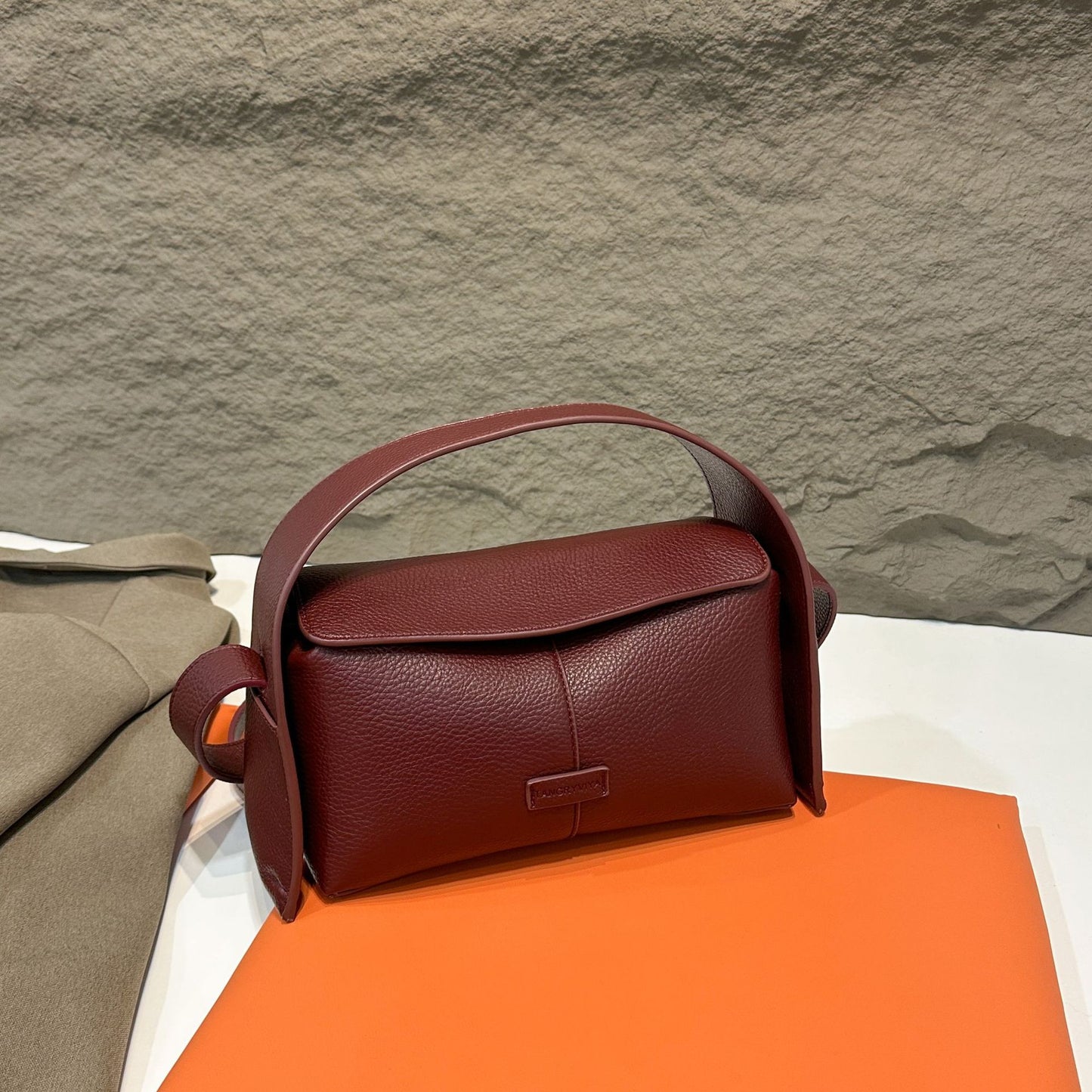 Glamorous Luxury Commuter Ear Hanging Pillow Handbags