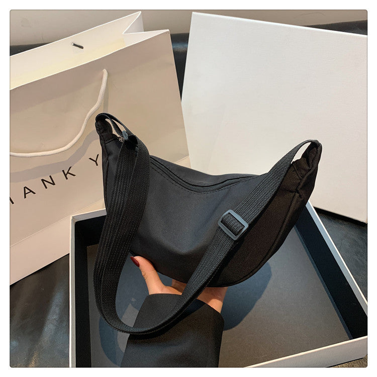 Women's Retro Trend Solid Color Lightweight Texture Bags