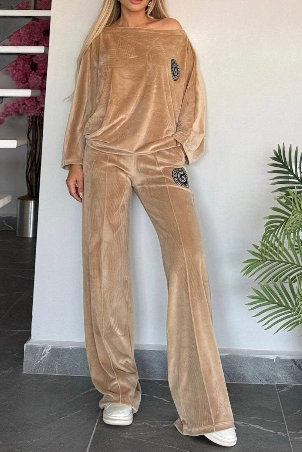 Women's Gold Veet Solid Color Batwing Sleeve Suits