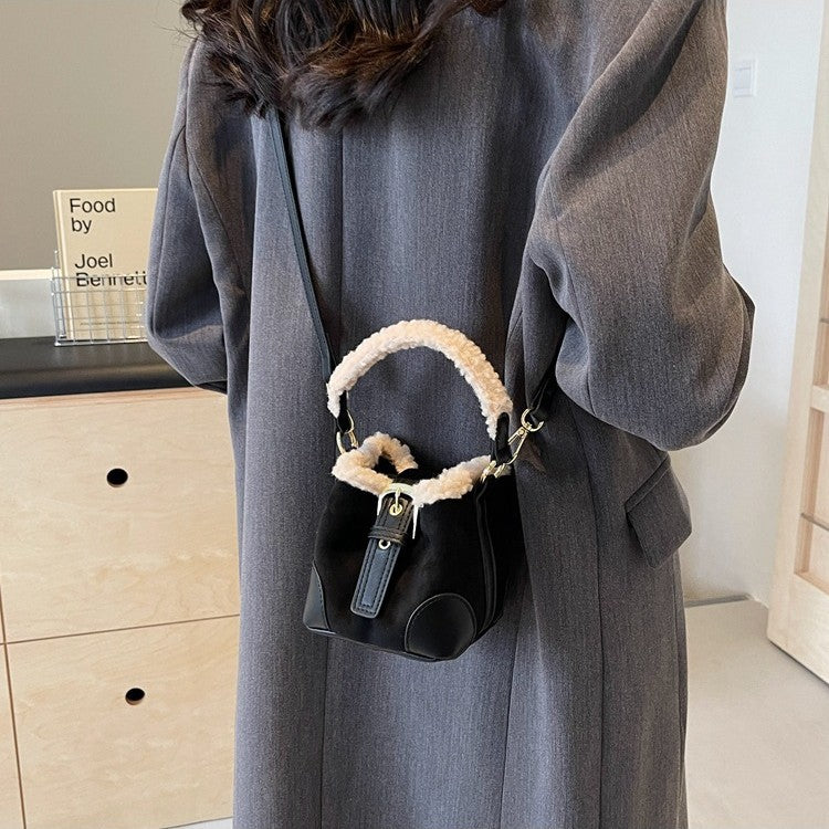 Women's Retro Plush Mini Furry Portable Shoulder Bags