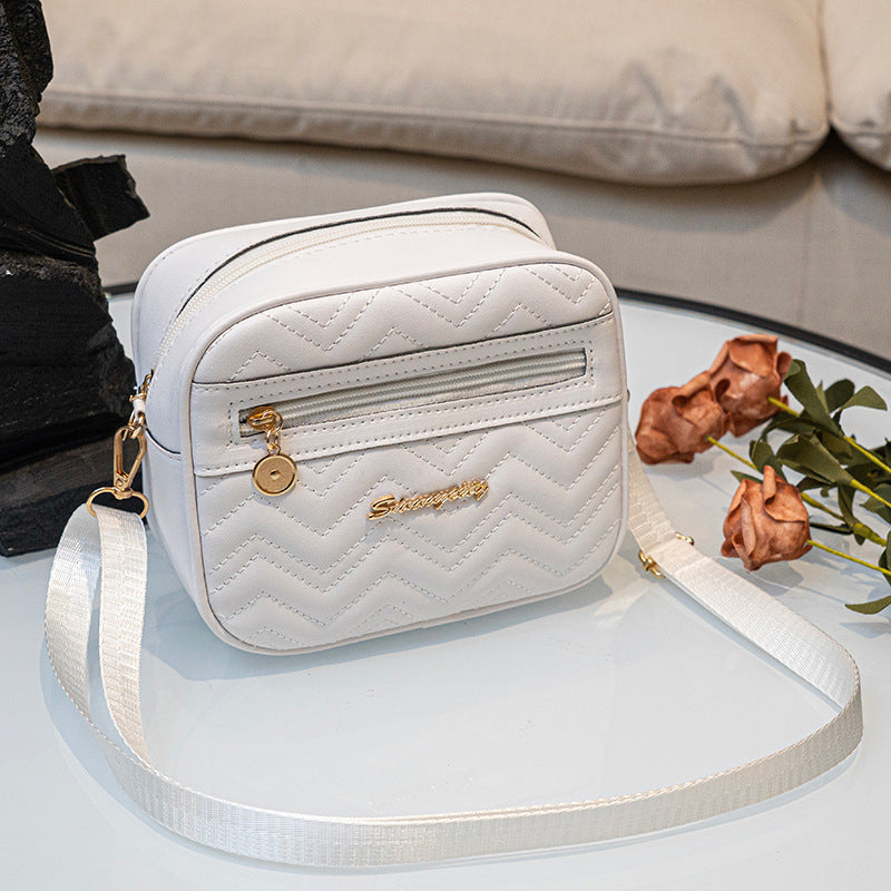 Women's Fashion Simple Wave Pattern Embroidery Crossbody Bags