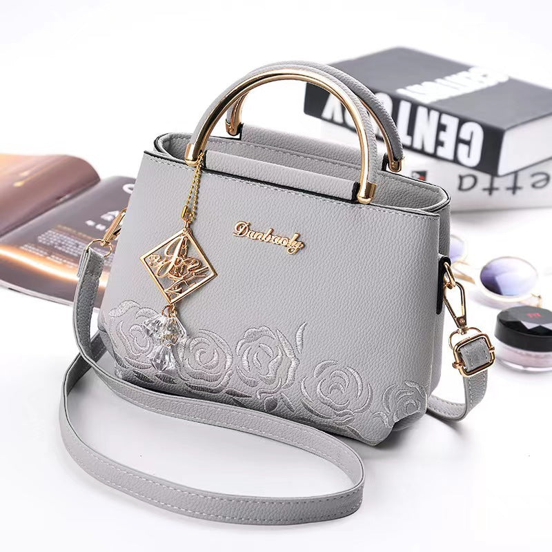 Women's Fashion Simple Embroidery Line Crystal Pendant Small Square Bags