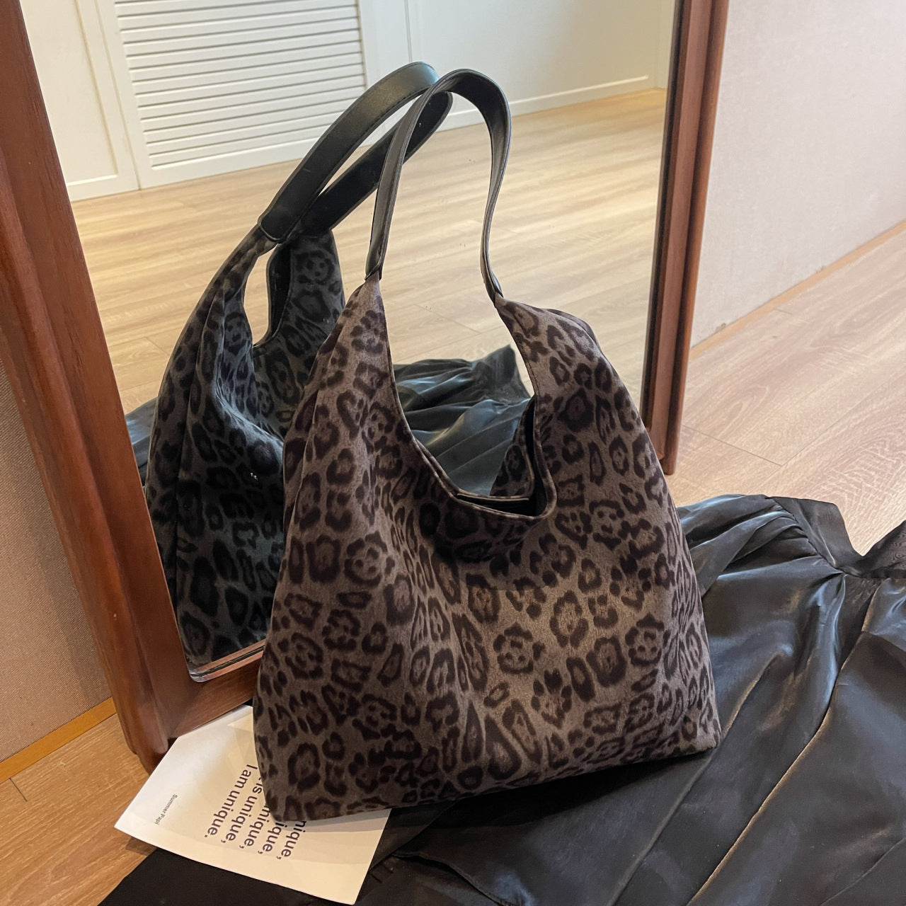 Women's Frosted Vintage Large Capacity Versatile Popular Bucket Bags