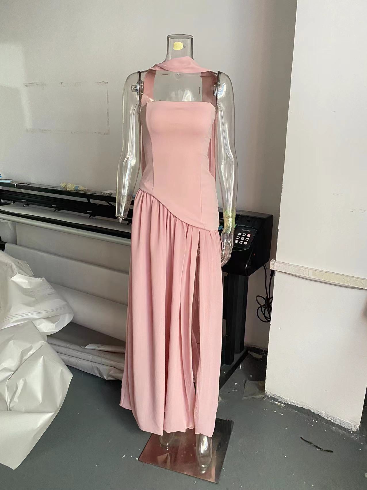 Elegant Contrast Color Tight Zipper Irregular Slit Dresses