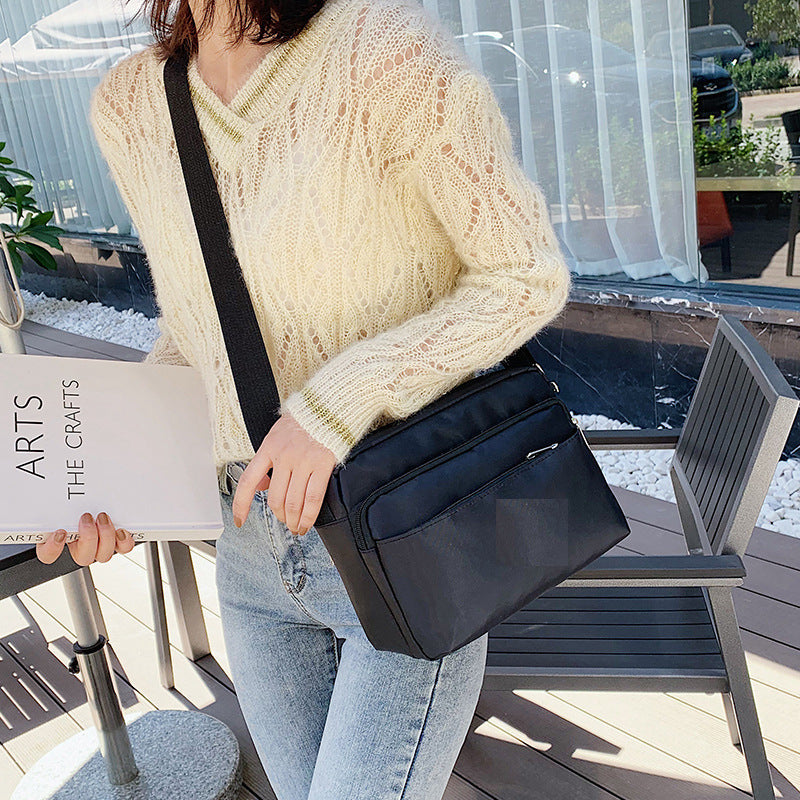 Large Capacity Lightweight Oxford Cloth Zipper Crossbody Bags