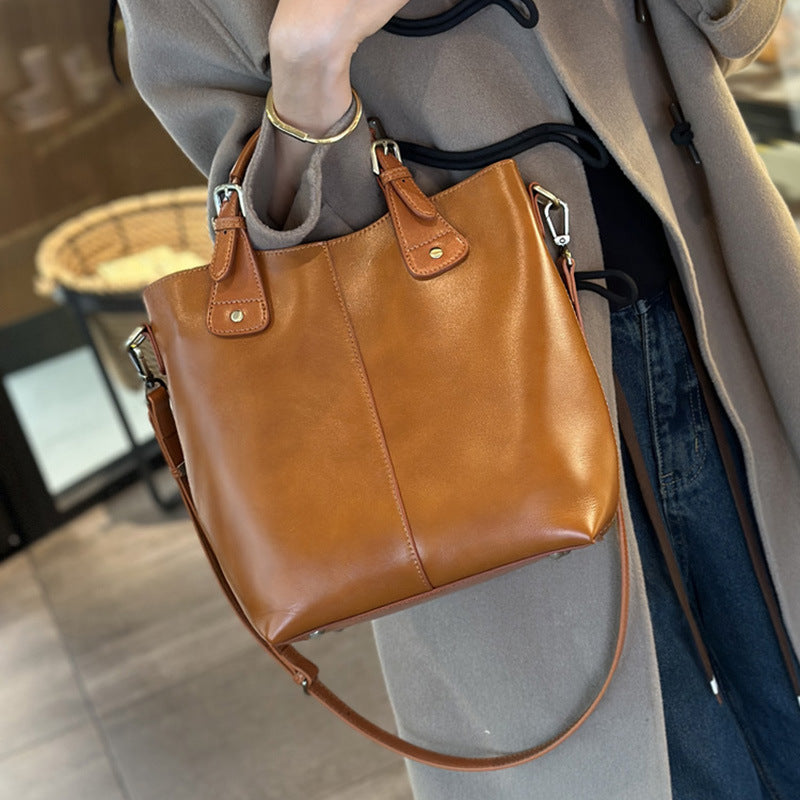 Women's Retro Stylish Good Texture Soft Leather Shoulder Bags