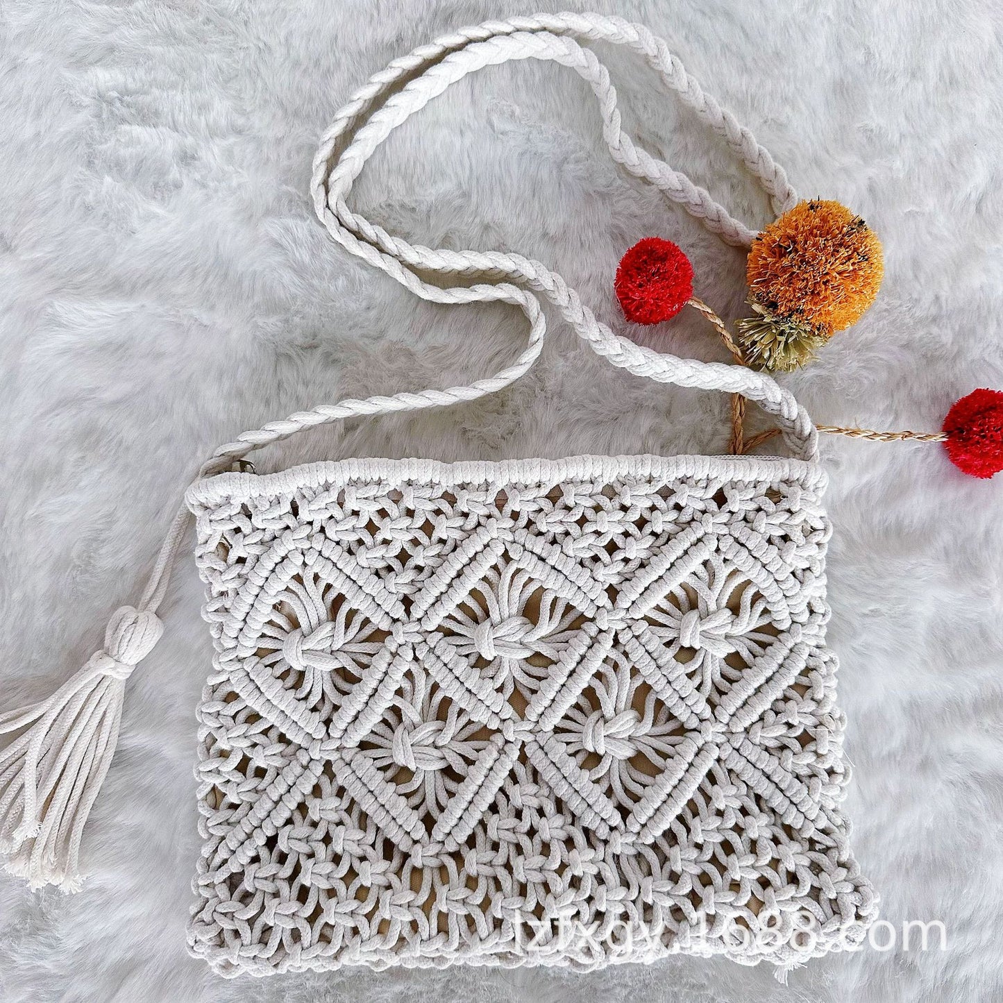 Women's Retro Handmade Vacation Beach Cotton String Long Shoulder Bags