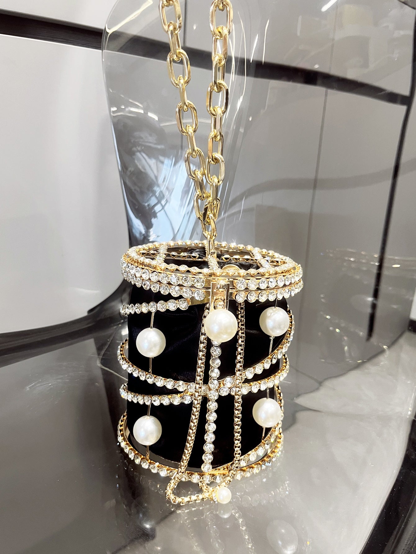 Women's Metal Pearl Diamond Chain Pig Cage Evening Bags