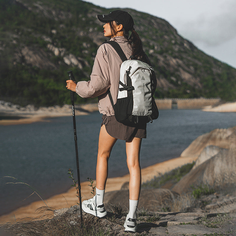 Large Capacity Light Walking Lightweight Waterproof Mountaineering Backpacks