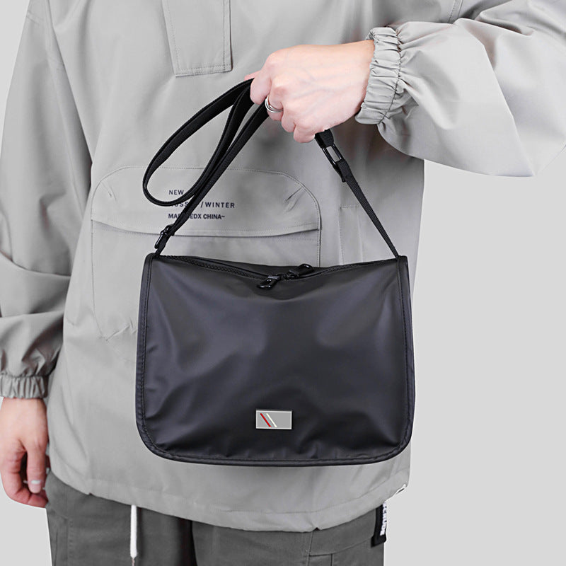 Men's Pretty Outing Convenient Short-distance Commuter Men's Messenger Bags
