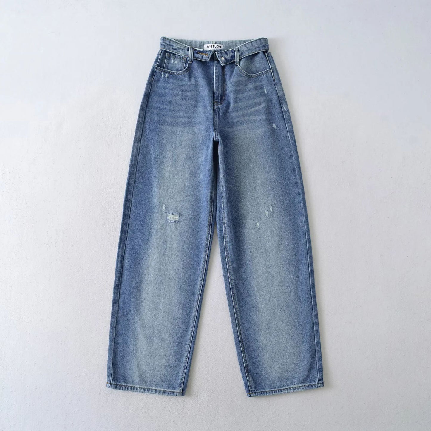 Relaxed Personality Worn Asymmetric Back Pocket Wide Jeans