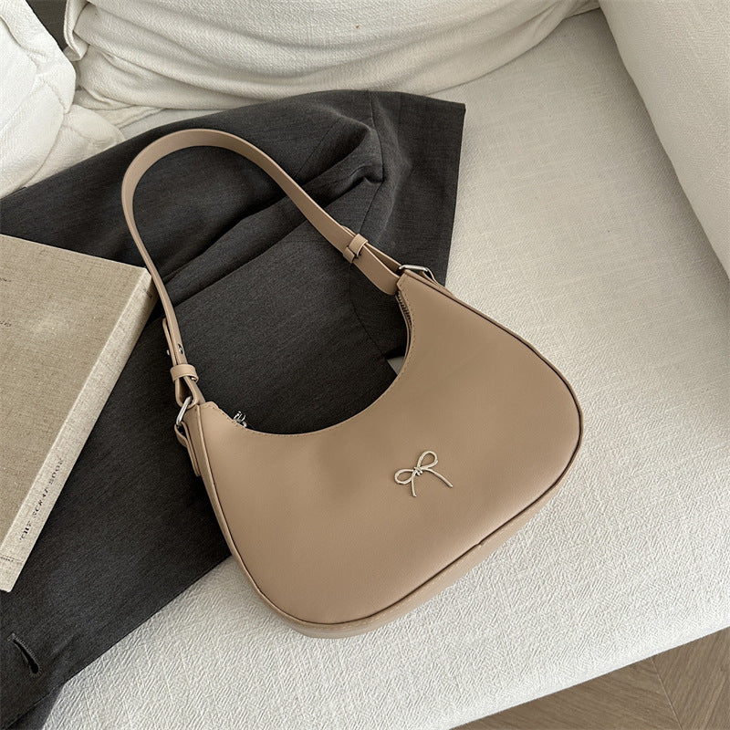 Women's High-grade Underarm Autumn Fashion Design Baguette Bags