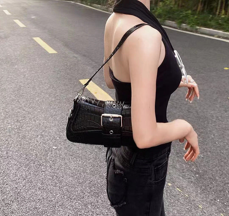 Niche Sweet Cool Hot Fashionable Modern Metal Armpit Bags