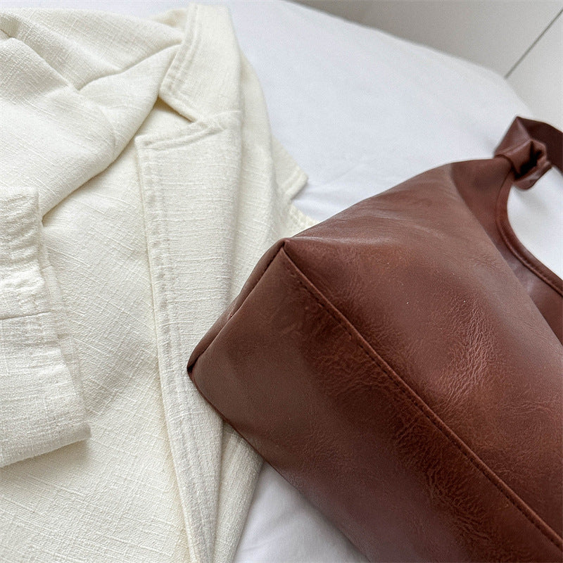 Women's Large Capacity Retro Texture Class Commuter Shoulder Bags