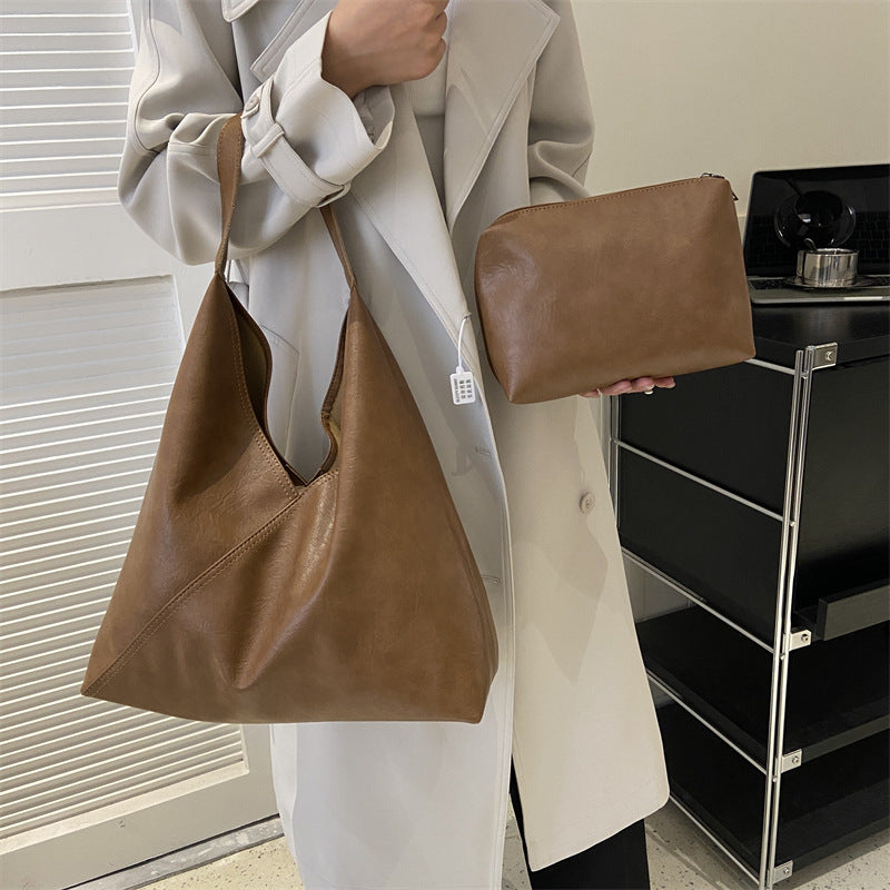 Women's Soft Leather Retro Fashion Large Capacity Armpit Bags