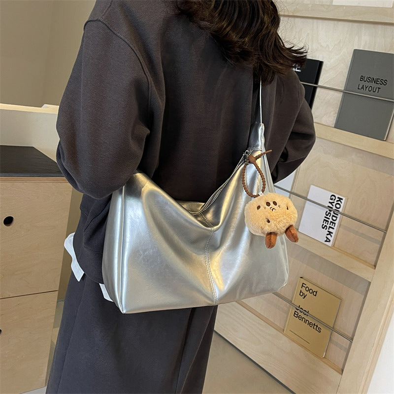 Women's Large Capacity Fashionable Retro Commuter Shoulder Bags