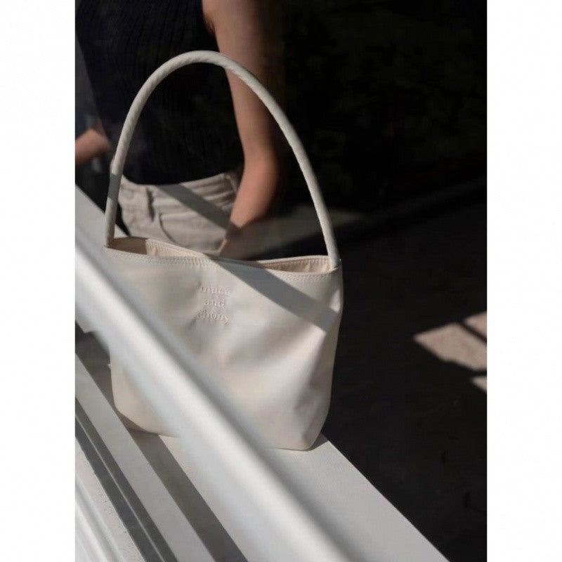 Women's Durable Fashion Embroidered Waterproof Nylon Crossbody Bags