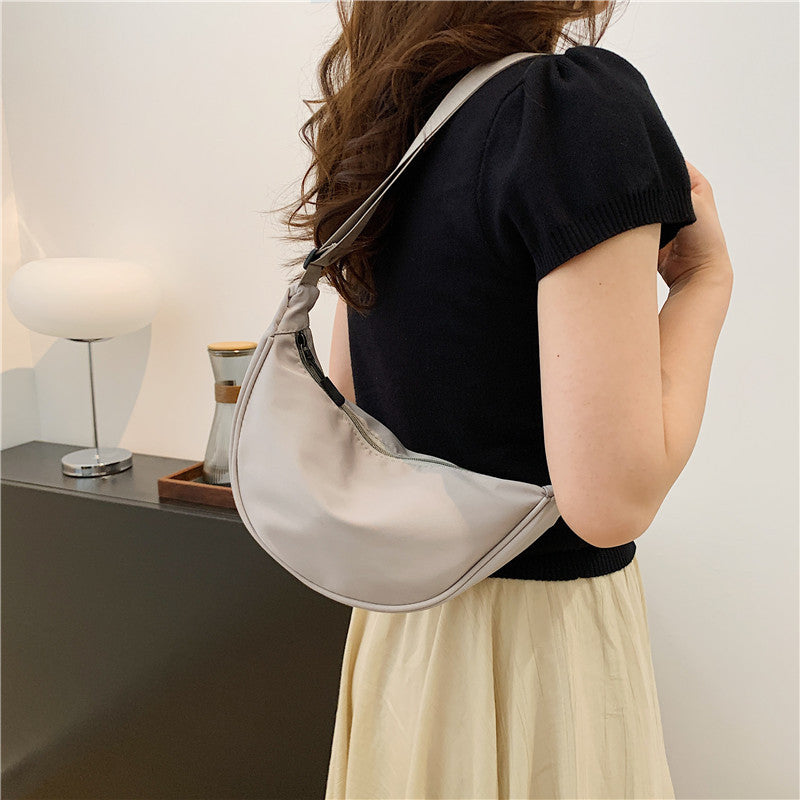 Women's Pretty Unique Dumpling Portable Nylon Bags