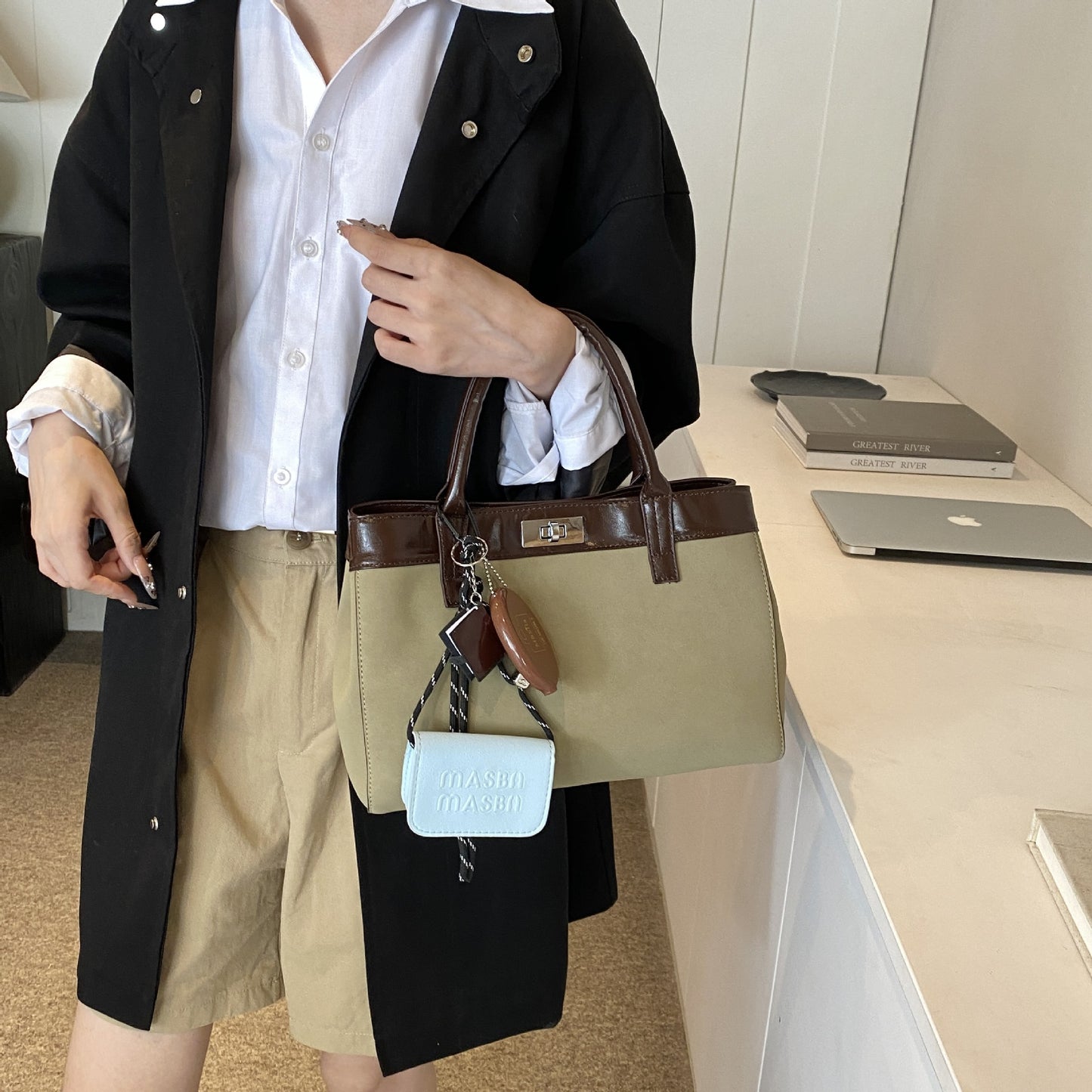 Women's Large Capacity Fashion Versatile Commuter Bags