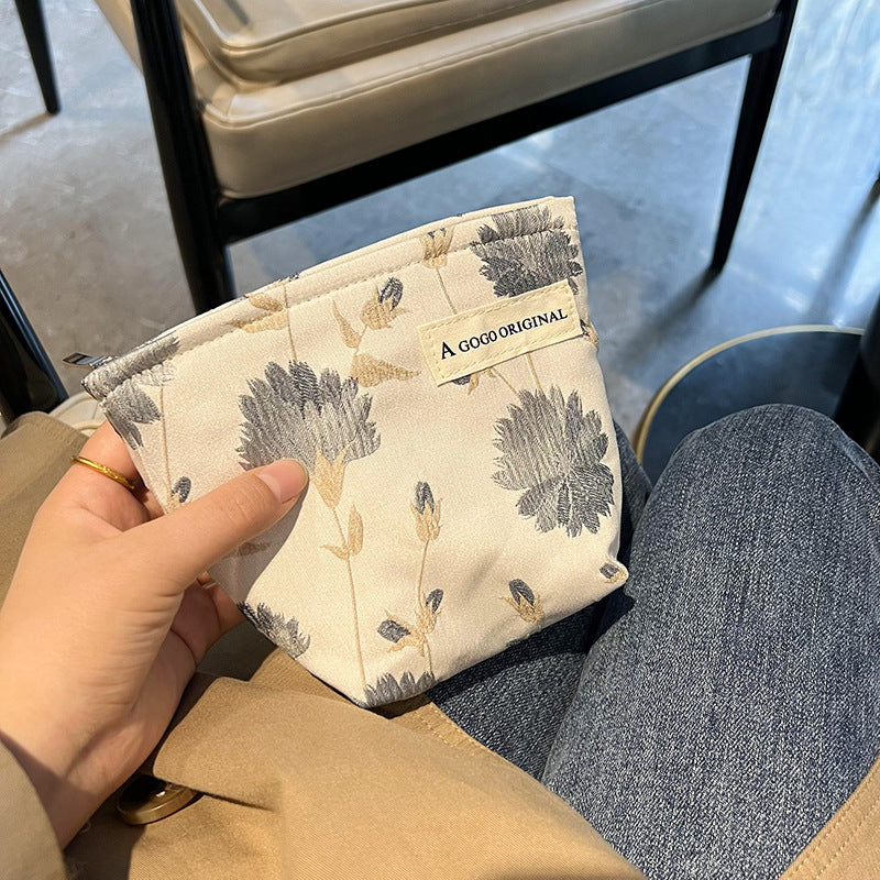Niche Advanced Sense Portable Three-dimensional Sanitary Cosmetic Bags