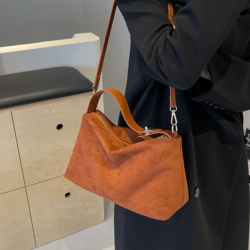 Women's Retro Fashion Underarm Large Capacity Versatile Shoulder Bags
