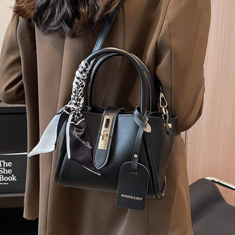 Women's High-grade Textured Popular Western Style Portable Crossbody Bags